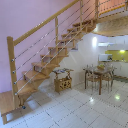 Apartment Zinni Koukaki *